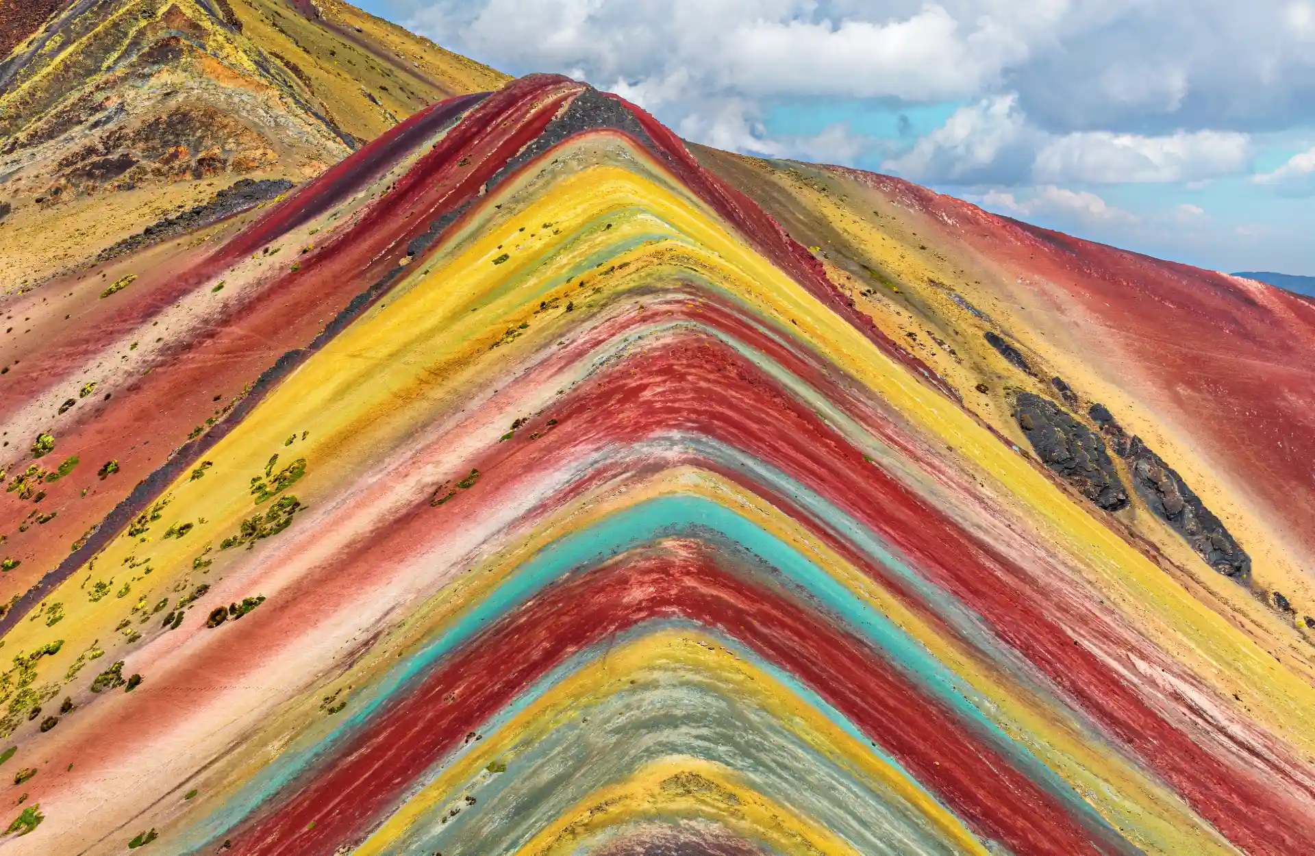 PALLAY_PUNCHU Pallay Punchu, Rincón pintoresco en los Andes, un destino encantador que ofrece paisajes serenos y una conexión única con la naturaleza.